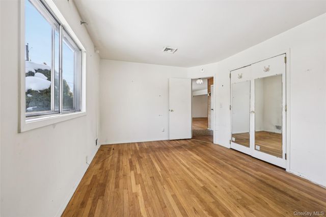 25 Freund Drive, Nanuet, NY 10954