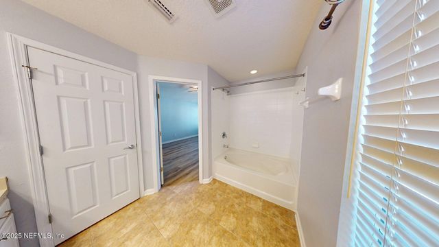 13494 STONE POND Drive, Jacksonville, FL 32224