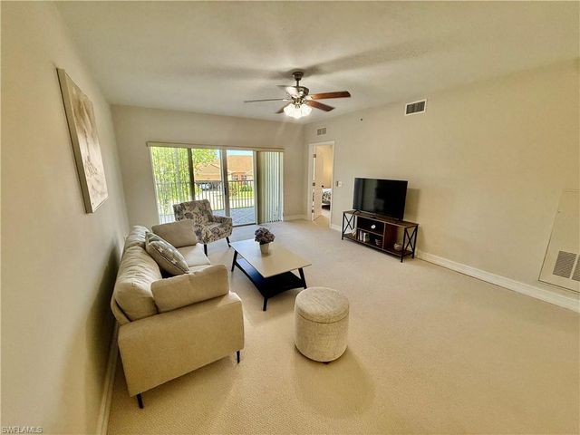 7839 Regal Heron CIR 204, Naples, FL 34104