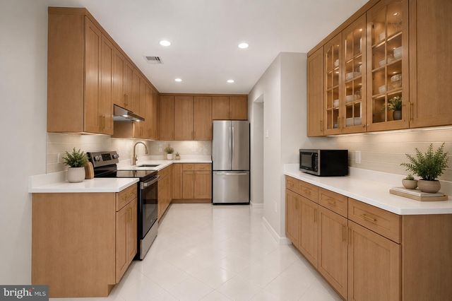5693 SUMMER OAK WAY, Burke, VA 22015