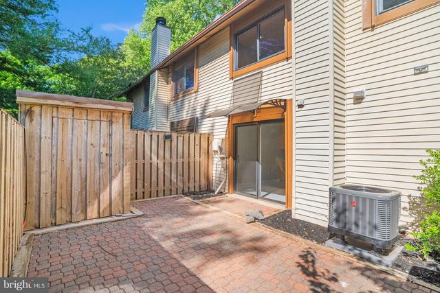 5693 SUMMER OAK WAY, Burke, VA 22015