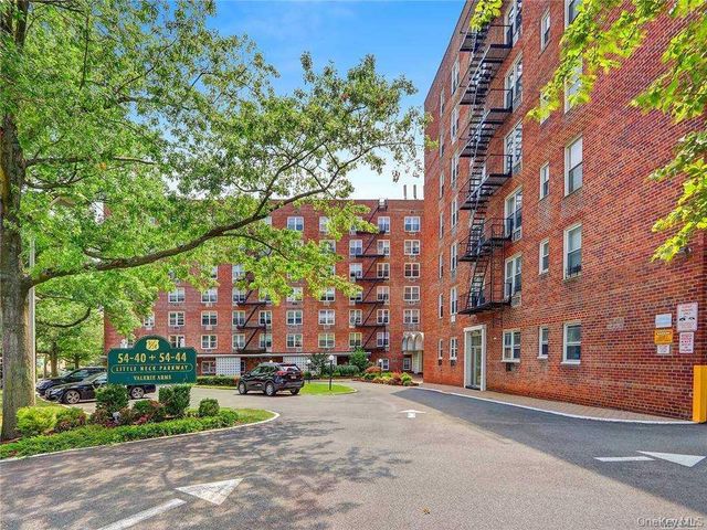 54-40 Little Neck Parkway 4A, Little Neck, NY 11362