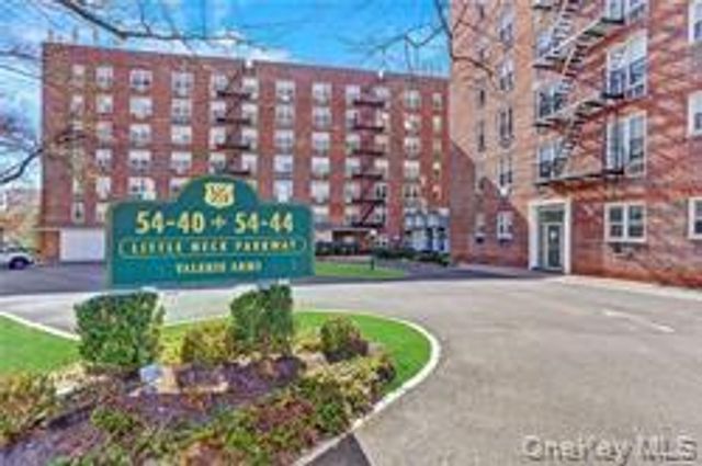 54-40 Little Neck Parkway 4A, Little Neck, NY 11362