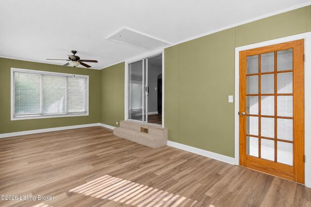 9014 Fern Creek Rd, Louisville, KY 40291