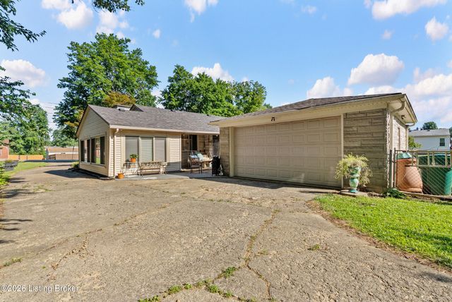 9014 Fern Creek Rd, Louisville, KY 40291