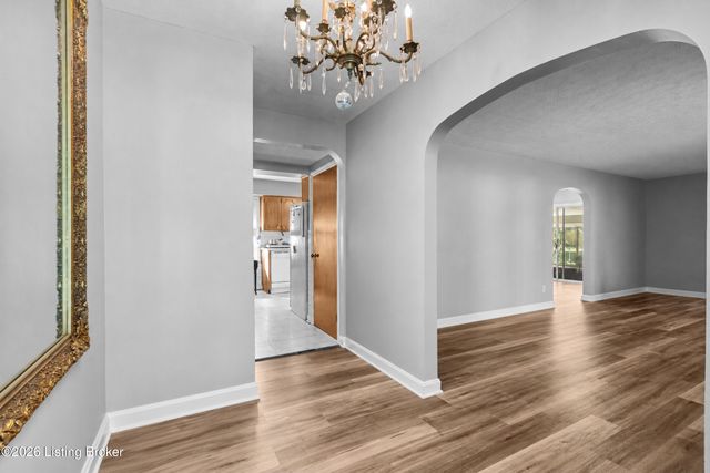 9014 Fern Creek Rd, Louisville, KY 40291