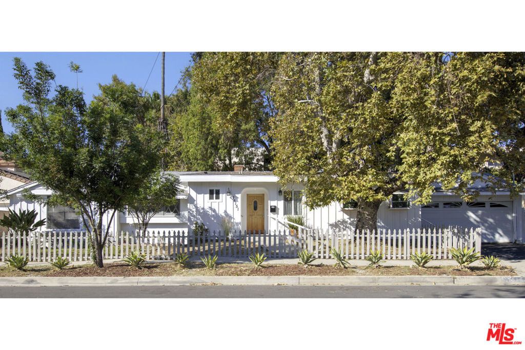 15151 Enadia Way, Van Nuys, CA 91405 — exterior