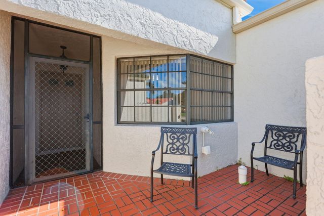 5887 Parkwalk Circle W, Boynton Beach, FL 33472