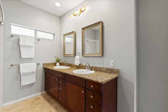 4104 N Hall Street 334, Dallas, TX 75219