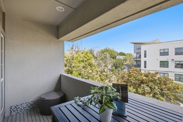 4104 N Hall Street 334, Dallas, TX 75219