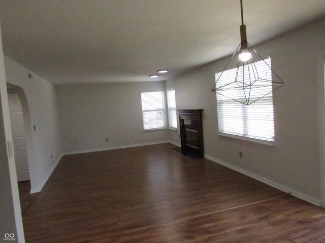 8287 Shute Circle, Avon, IN 46123