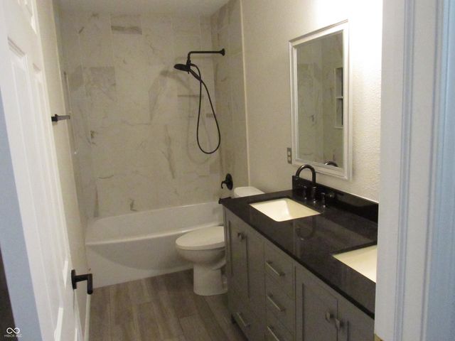 8287 Shute Circle, Avon, IN 46123