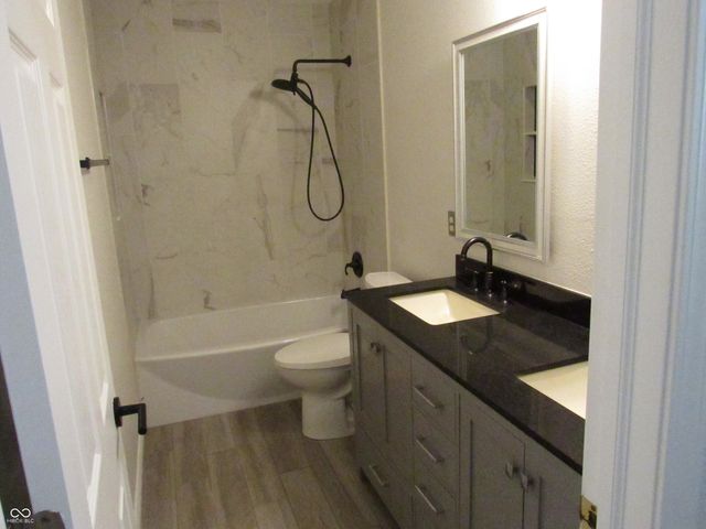 8287 Shute Circle, Avon, IN 46123