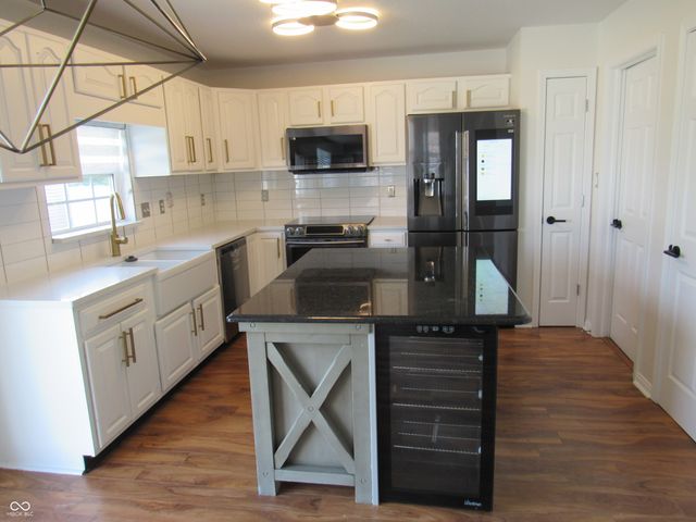 8287 Shute Circle, Avon, IN 46123