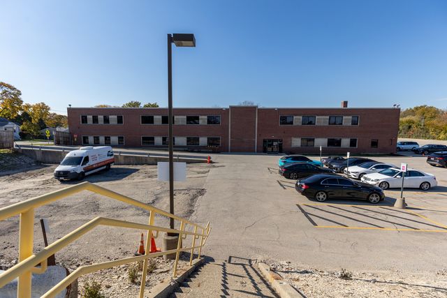 929 Childs Street, Wheaton, IL 60187