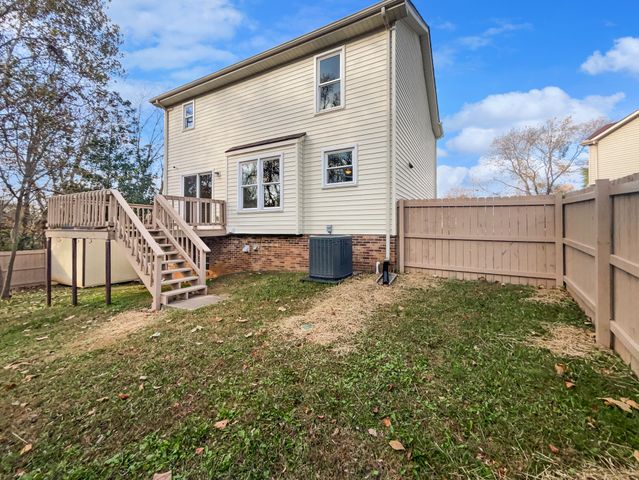 404 Elfie Ct, Clarksville, TN 37040