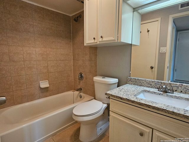 2300 Nacogdoches Rd Apt 212C, San Antonio, TX 78209