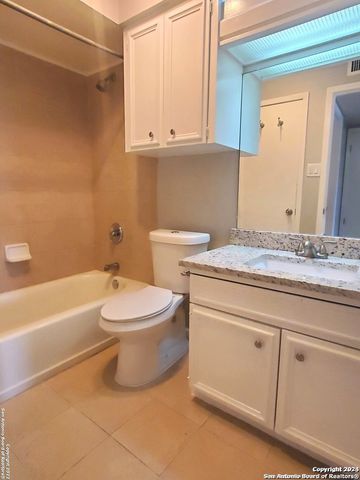 2300 Nacogdoches Rd Apt 212C, San Antonio, TX 78209