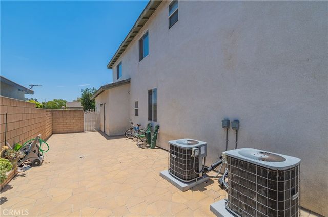 437 E Deerfield, Ontario, CA 91761