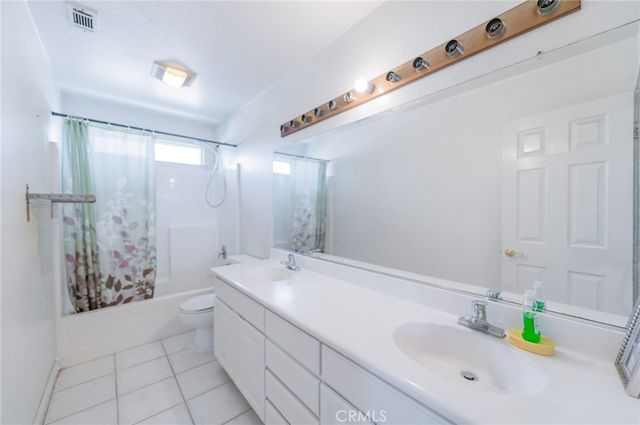 437 E Deerfield, Ontario, CA 91761