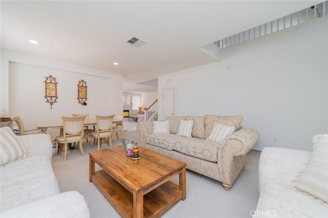 437 E Deerfield, Ontario, CA 91761