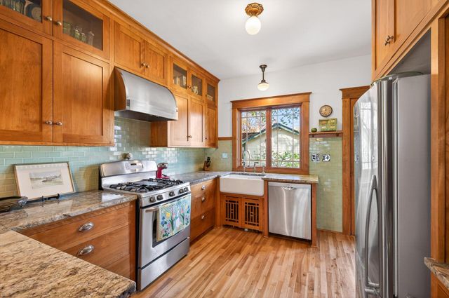 305 Brimhall Street, Saint Paul, MN 55105