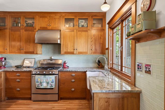 305 Brimhall Street, Saint Paul, MN 55105