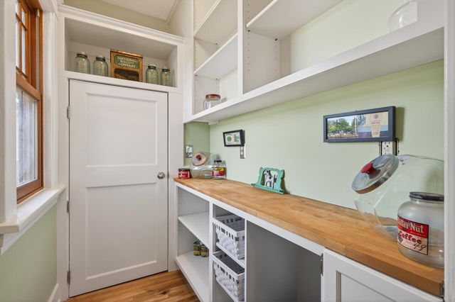 305 Brimhall Street, Saint Paul, MN 55105
