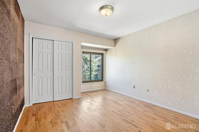 8 Irongate 8, Metuchen, NJ 08840