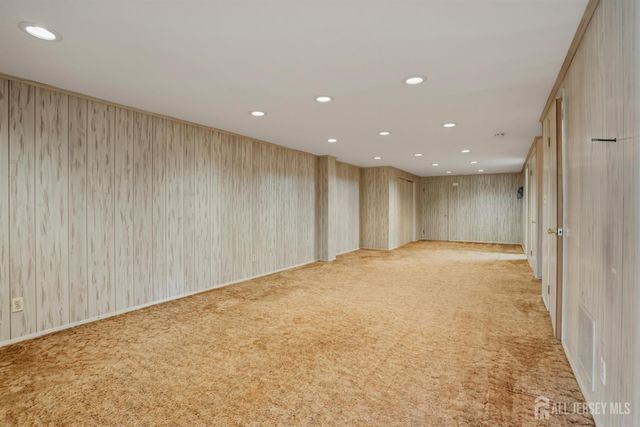 8 Irongate 8, Metuchen, NJ 08840