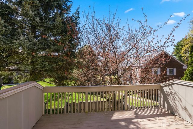 8 Irongate 8, Metuchen, NJ 08840