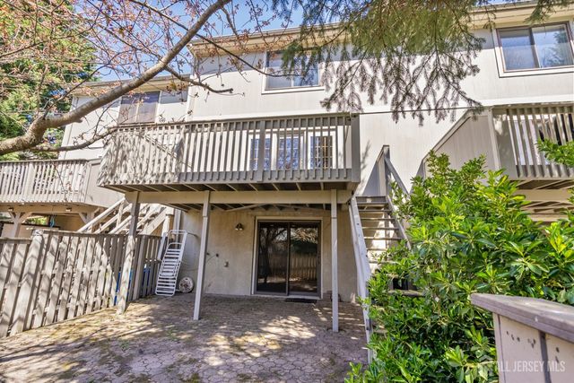 8 Irongate 8, Metuchen, NJ 08840