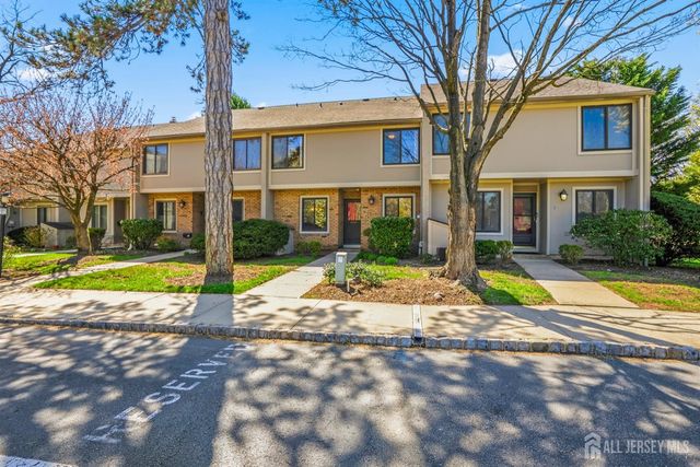 8 Irongate 8, Metuchen, NJ 08840