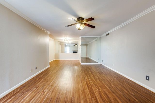 8787 Brae Acres Road 204, Houston, TX 77074