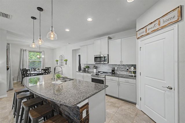 5817 HEVENA COURT, Palmetto, FL 34221