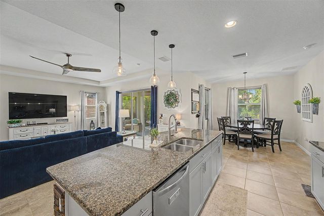 5817 HEVENA COURT, Palmetto, FL 34221