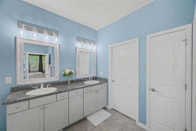 5817 HEVENA COURT, Palmetto, FL 34221