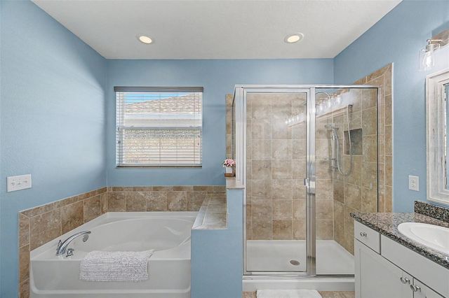 5817 HEVENA COURT, Palmetto, FL 34221