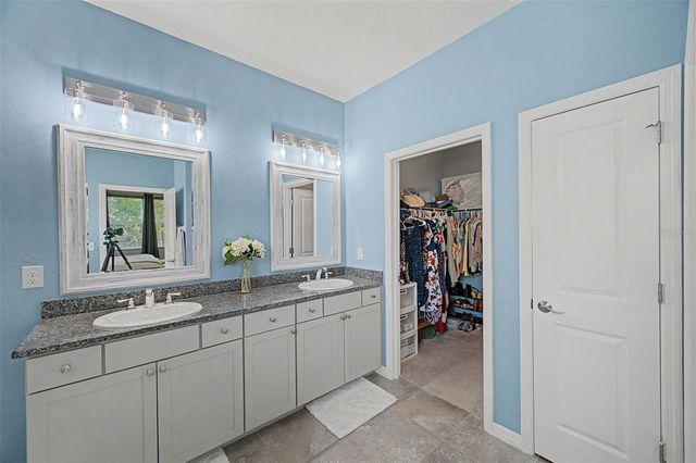 5817 HEVENA COURT, Palmetto, FL 34221