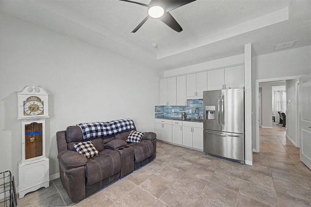 5817 HEVENA COURT, Palmetto, FL 34221