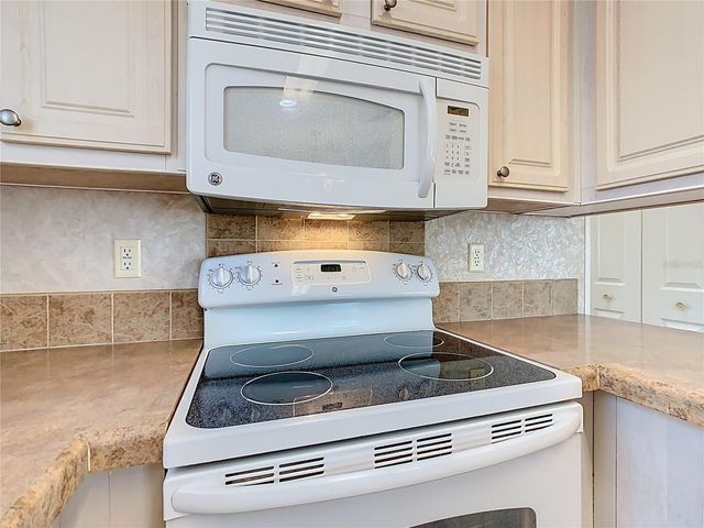 9000 US HWY 192 49, Clermont, FL 34714