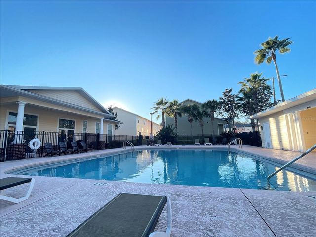 1559 NW 29TH ROAD 5, Gainesville, FL 32605