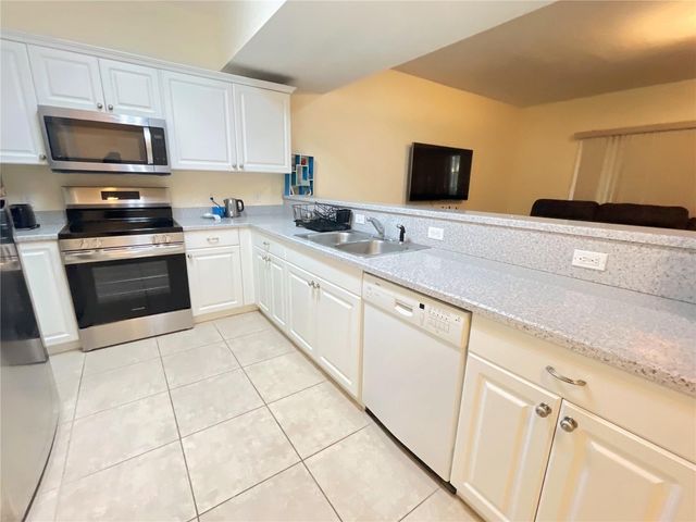 1559 NW 29TH ROAD 5, Gainesville, FL 32605