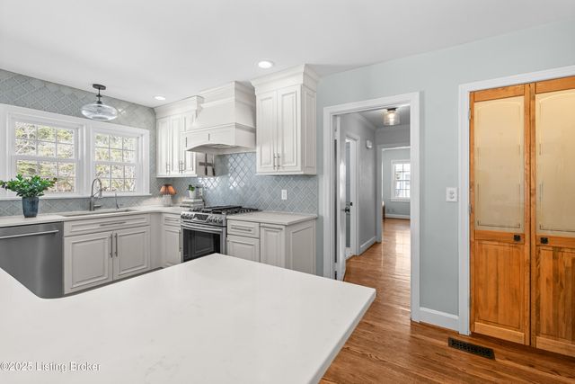 3917 Leland Rd, Louisville, KY 40207