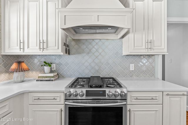 3917 Leland Rd, Louisville, KY 40207