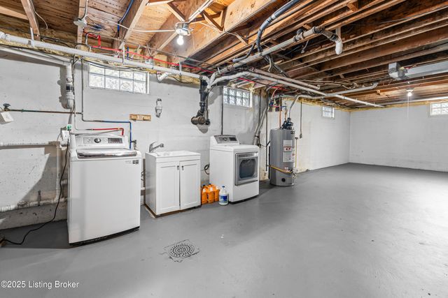 3917 Leland Rd, Louisville, KY 40207