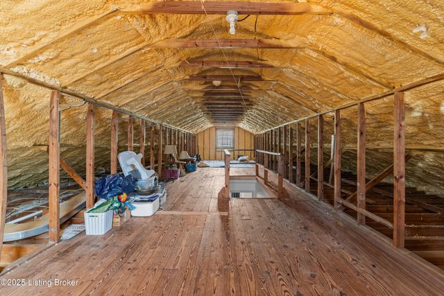 3917 Leland Rd, Louisville, KY 40207