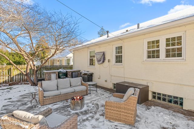 3917 Leland Rd, Louisville, KY 40207