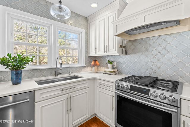 3917 Leland Rd, Louisville, KY 40207