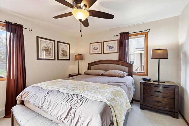 808 GRAND AVENUE, Little Chute, WI 54140